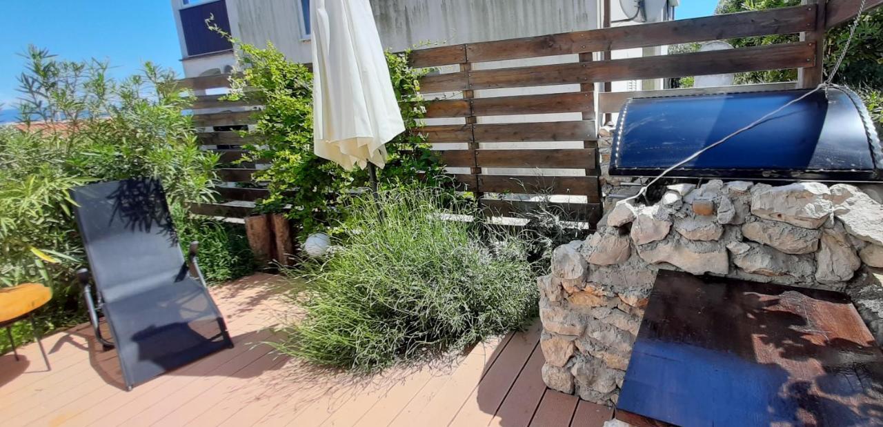 Lavandula Apartment *