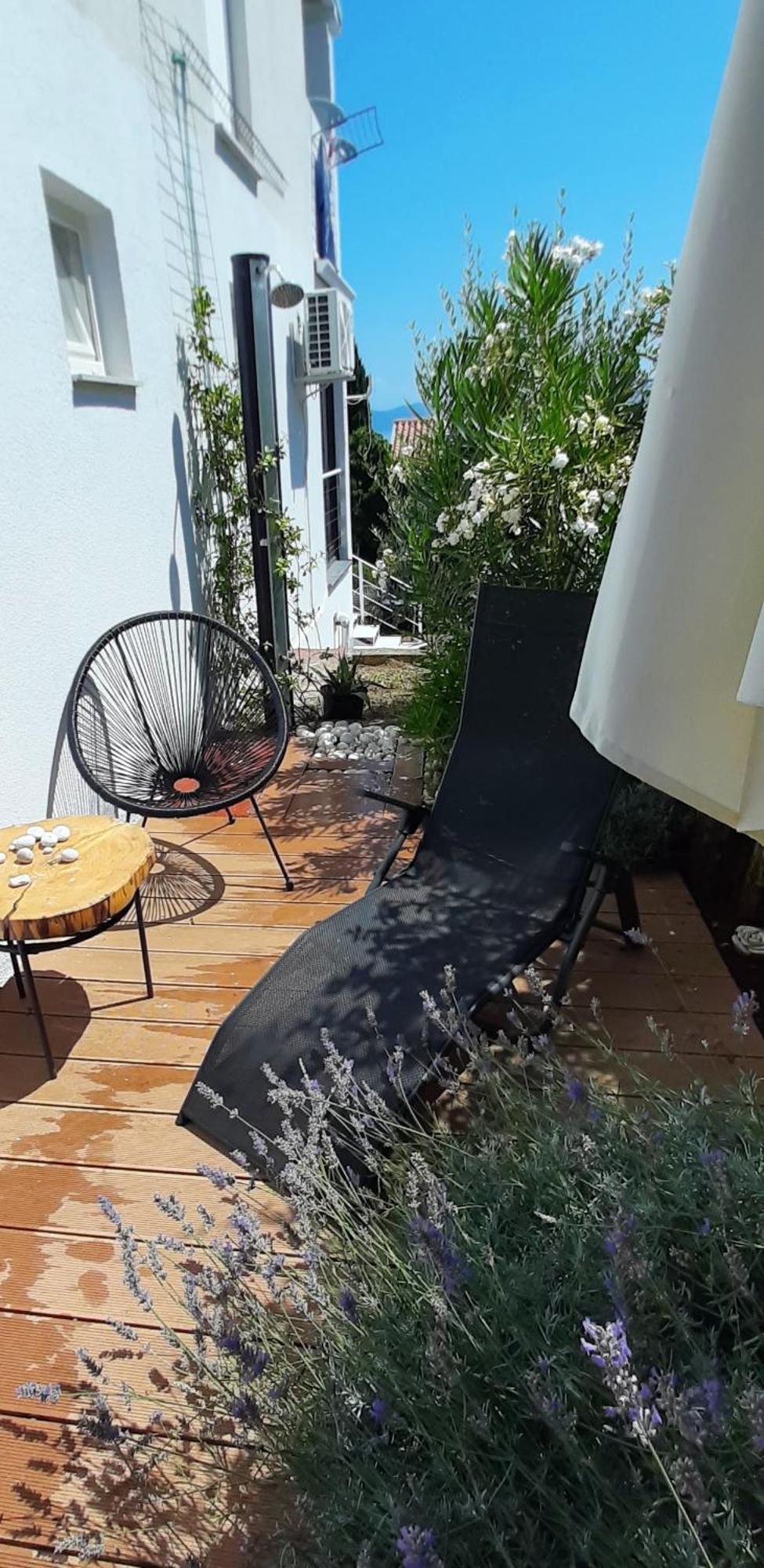 Lavandula Apartment *